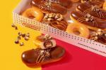 Krispy Kreme Az önce Üç Twix Donut'u Tanıttı ve Biri Tam Boy Şeker Barıyla Dolduruldu