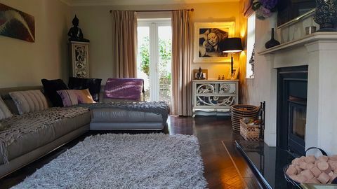 Surrey evi - çekiliş - oturma odası - DOTS
