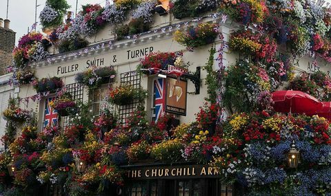 Churchill Arms Barı