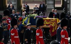 Kraliçe II. Elizabeth, Jaguar Land Rover ile Kendi Cenaze Arabasını Tasarladı