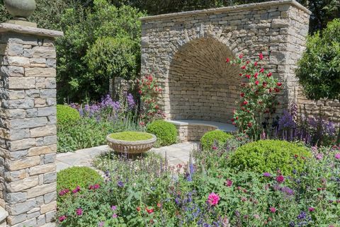 The Claims Guys: Janine Crimmins tarafından tasarlanan Çok İngiliz Bahçesi - Esnaf bahçe - Chelsea Çiçek Gösterisi 2018