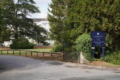 lambrook okulu, berkshire'da ascot yakınlarında.