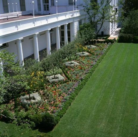 kn c22770 13 temmuz 1962 rose garden, viewsplease credit "robert knudsen beyaz saray fotoğrafları john f kennedy başkanlık kütüphanesi ve müzesi, boston"