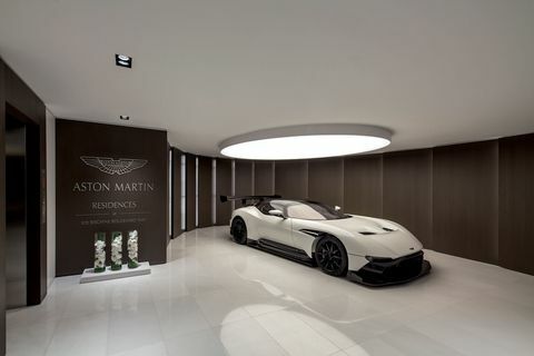 Araba üreticisi Aston Martin, 50 milyon dolar değerinde lüks dairelerle mülke adım atıyor.