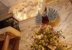 Londra EDITION oteli büyülü Noel ağacını tanıttı