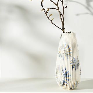 Nervürlü Soyut Çiçekli Vazo
