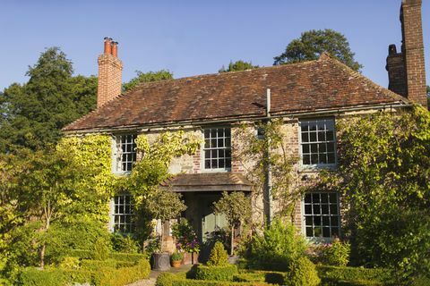 Sarmaşık kaplı yazlık, Haslemere, İngiltere