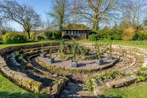 leicestershire'da satılık 1920'lerden kalma eski av köşkü